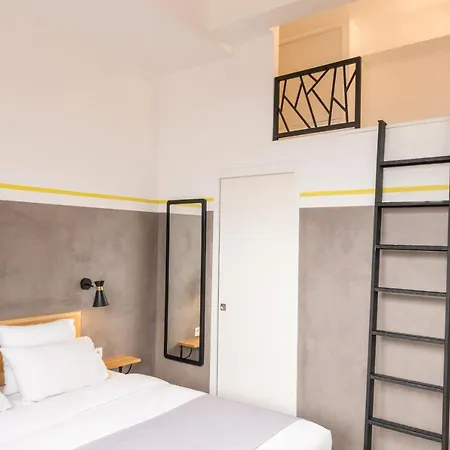 Terre Neuve Hotel Paris