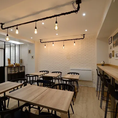 Terre Neuve 3* Paryż