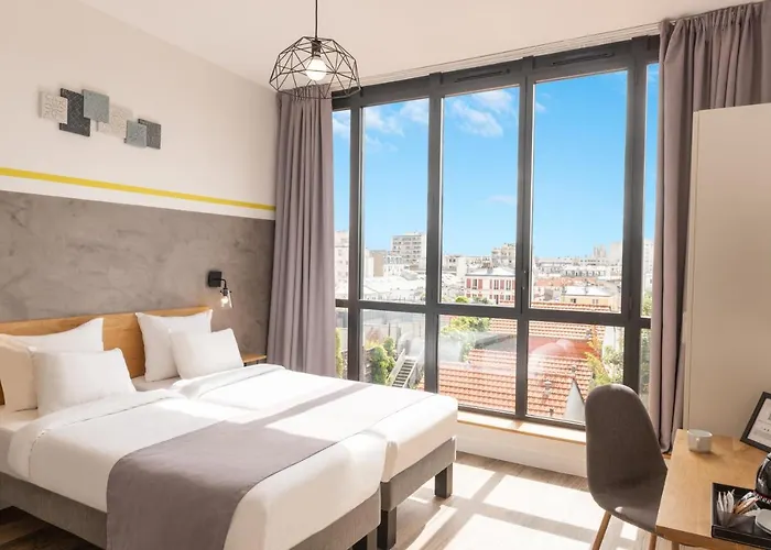 Terre Neuve 3* Paris