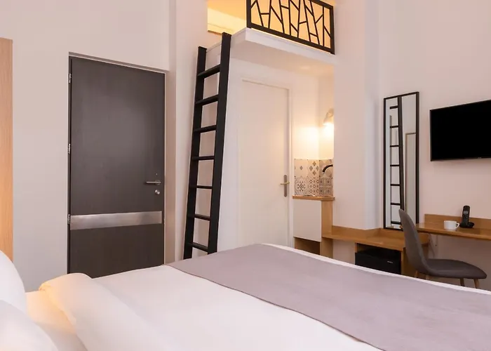 Terre Neuve Hotel 3*